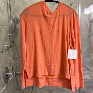 Beyond Yoga featherweight peach long sleeve pullover NWT $79